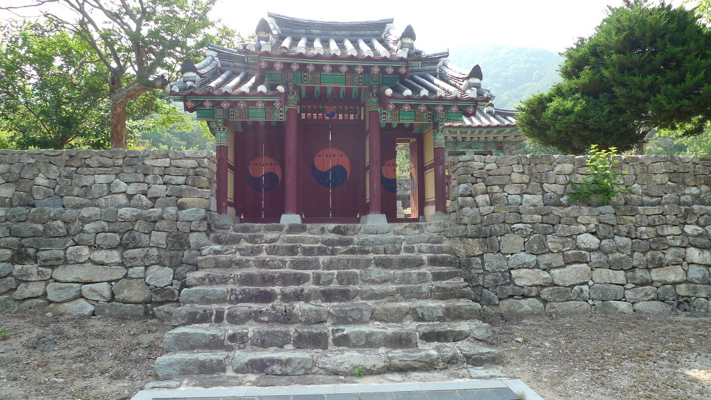 장충사 이미지