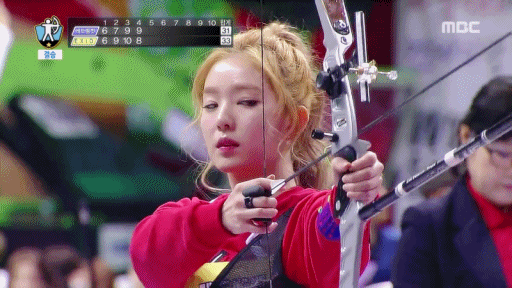 활쏘는 아이돌들.gif | 인스티즈