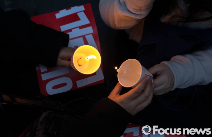 현재 이순신장군이 이끄는 광화문 20만 대군 ㅎㄷㄷ (현재 광화문 상황 사진정리) | 인스티즈