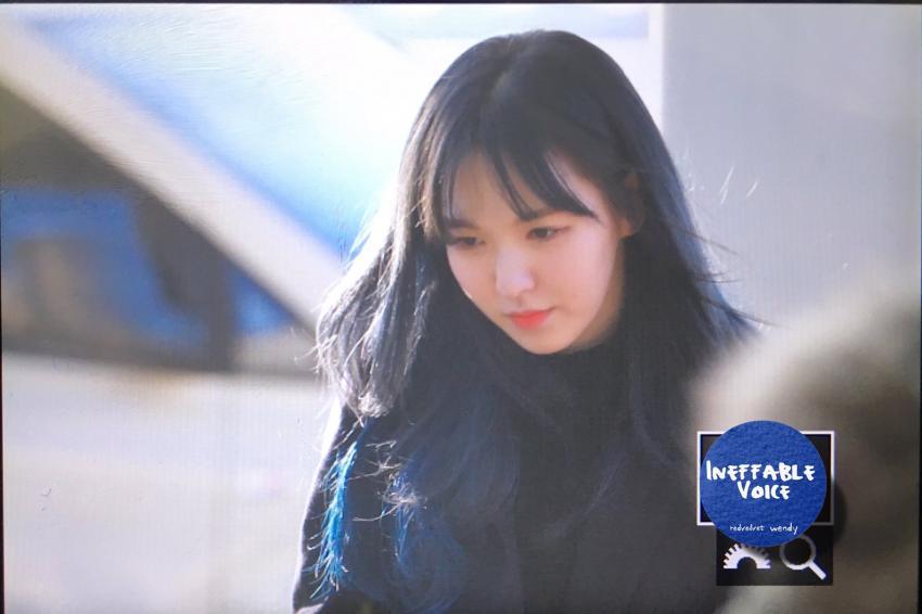 오늘자 일본 출국하는 레드벨벳 완전체 | 인스티즈