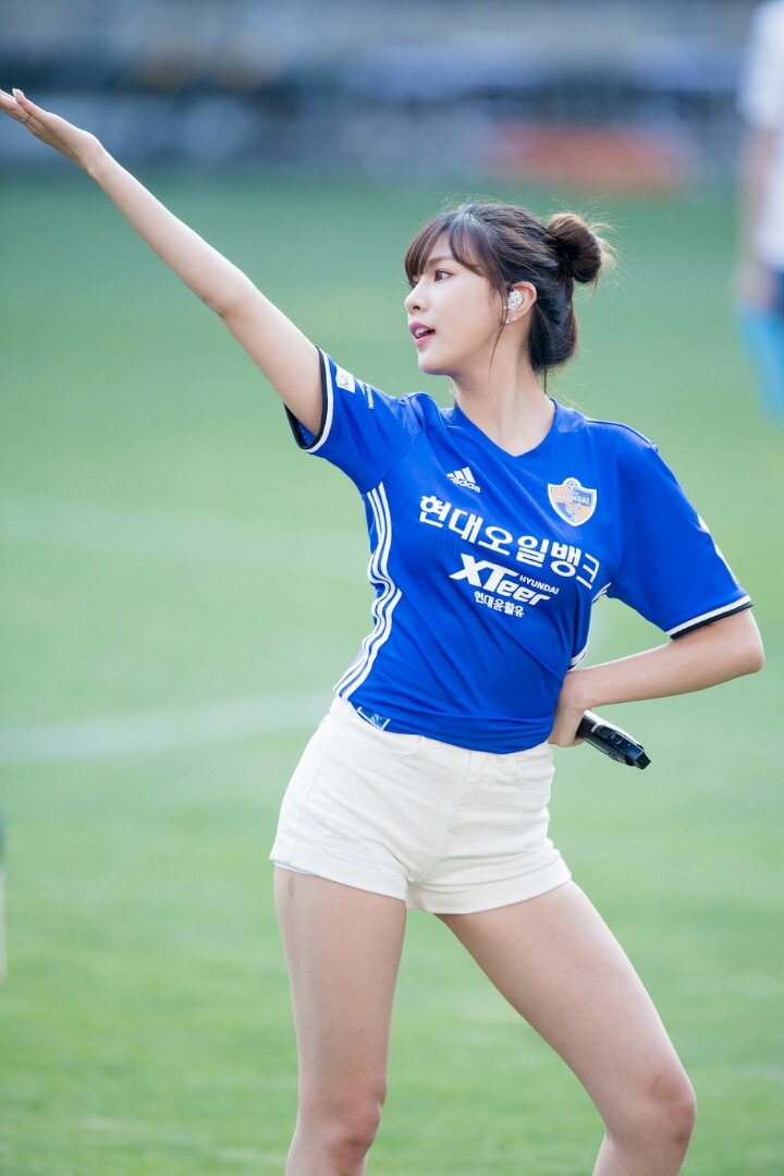 새벽에 에이핑크 오하영.jpg | 인스티즈