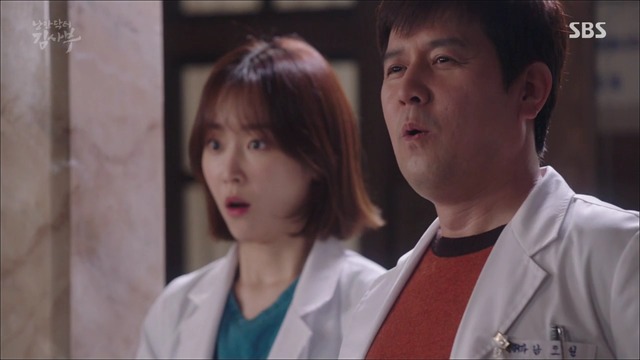 [낭만닥터김사부] 수쌤의 응급실 앞 진상 처리법ㅋㅋㅋㅋㅋ.jpgif | 인스티즈