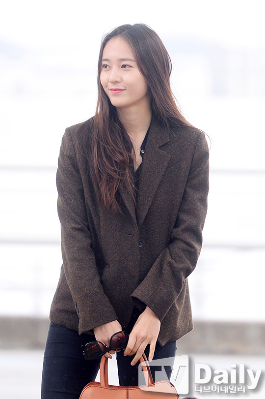 오늘자 크리스탈 | 인스티즈