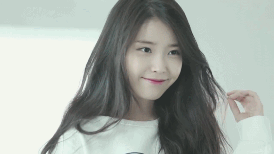 아이유 유니온베이 & 쎄씨 .gif | 인스티즈