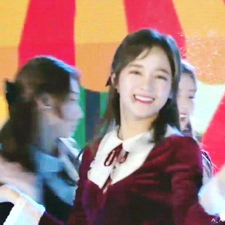 폼 올라온 오늘자 김세정ㄷㄷㄷ.GIF | 인스티즈
