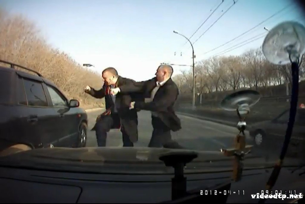 길거리 싸움 | 인스티즈