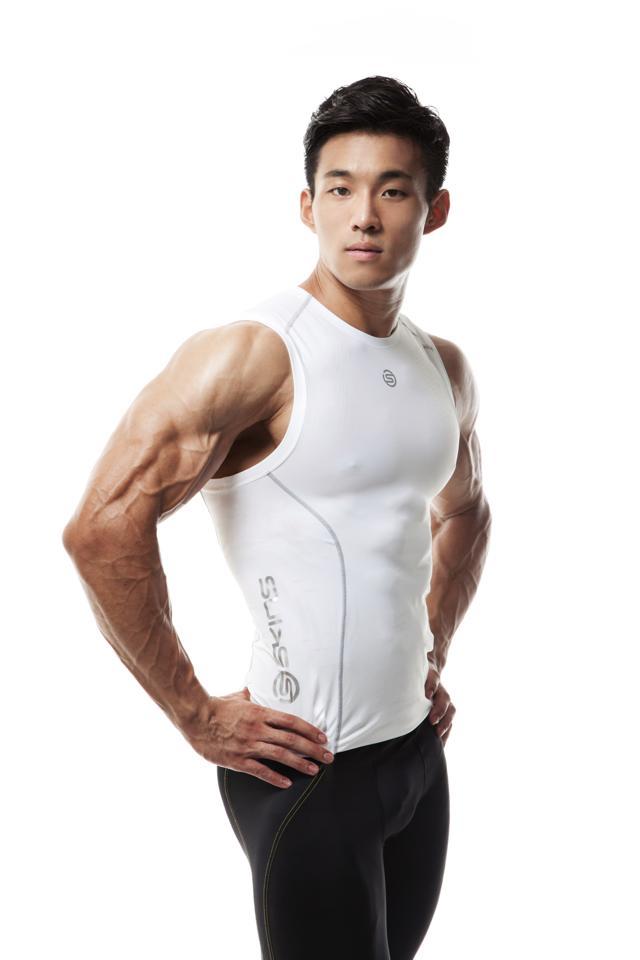  우리 엄마가 잘생기고 섹시한건 함께 보는거라고 하셨어 | 인스티즈