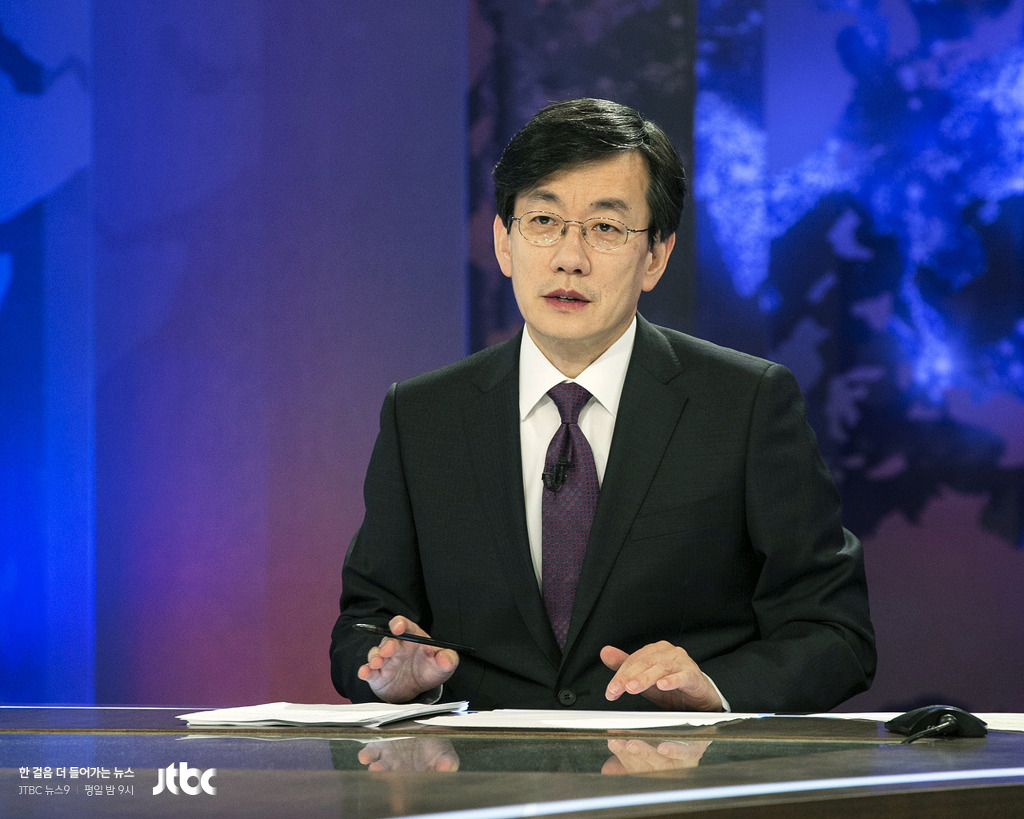 외모로는 서울대 정문 폭파하고 3대고시 찢어발겼을 것 같은 분 | 인스티즈