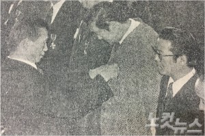 [단독] "박정희 정권 시절에도 청와대 드나들던 여자 있었다"국정농단을 한 최순실 씨처럼 청와대를 드나들었던 여자가 박정희 대통령 시절에도 있었다는 증언 | 인스티즈
