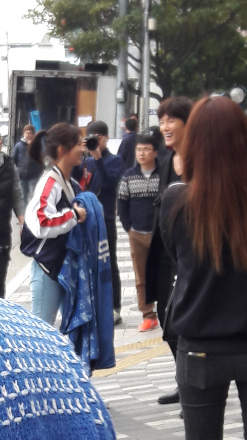 드라마 촬영중인 혜리.jpg (feat. 지성) | 인스티즈