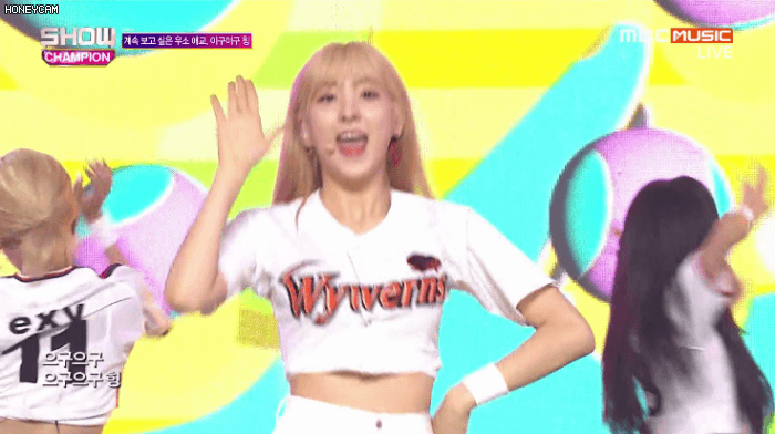 오늘자 쇼챔피언 우주소녀 무대 움짤 | 인스티즈