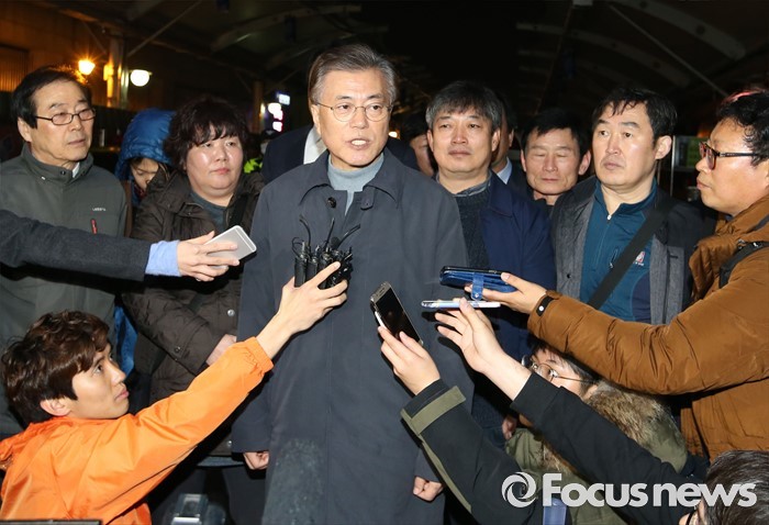 대구 서문시장 화재현장 찾은 문재인 | 인스티즈