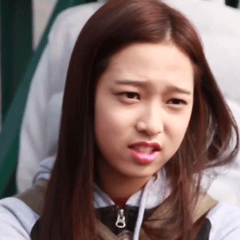 [에이프릴] 예나의 표정 습관 gif | 인스티즈