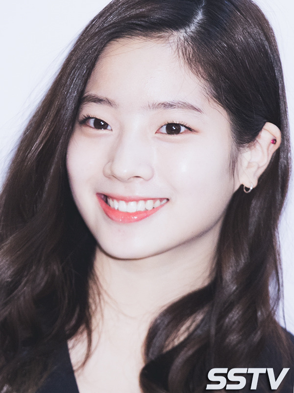 오늘자 트와이스 스프리스기자간담회 얼굴확대샷 | 인스티즈