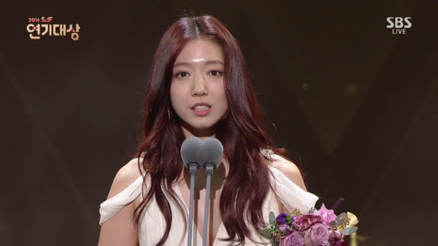 퍼주다 못해 연말 선물 꾸러미 수준이였던 2016 SBS 연기대상 | 인스티즈