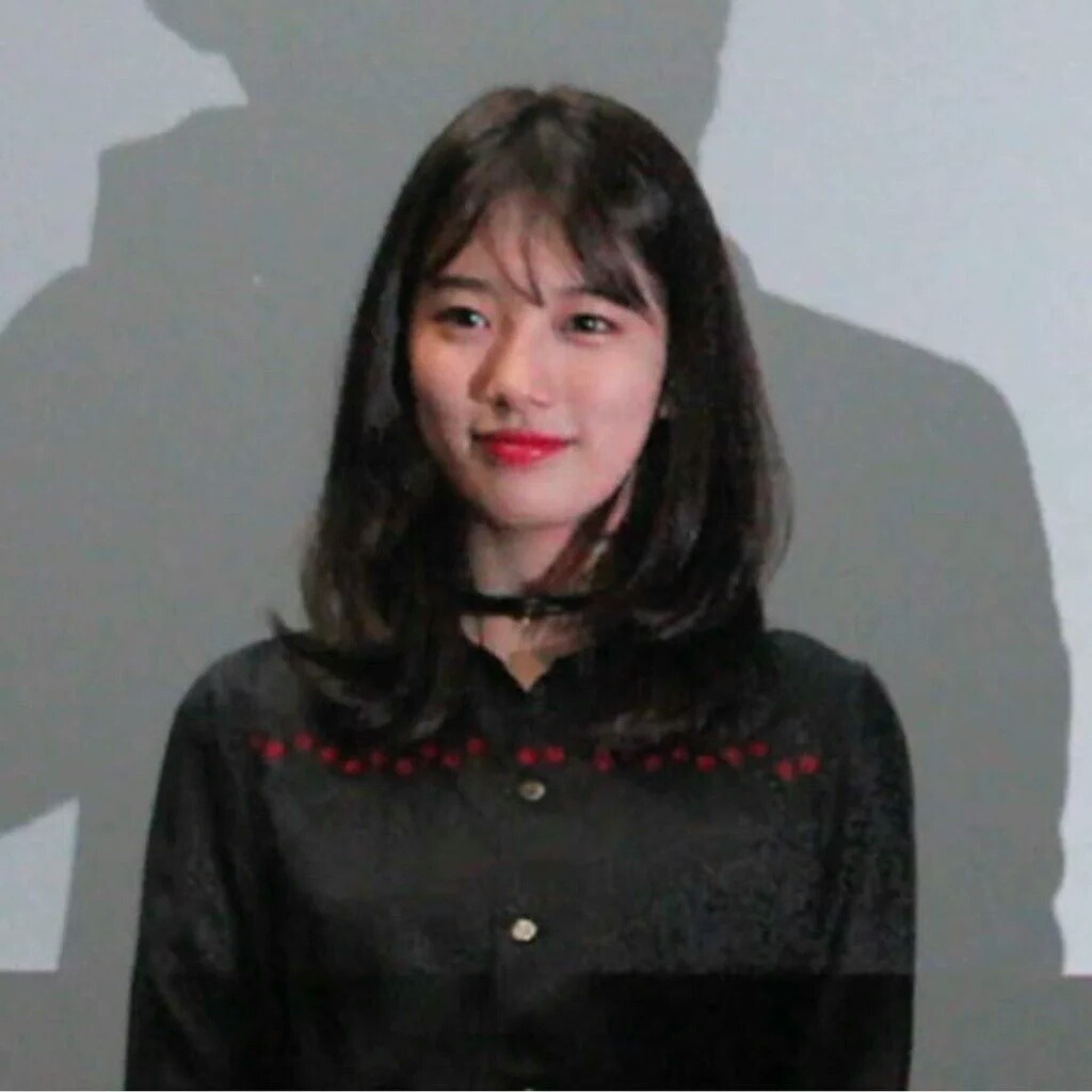 수지, 레드립+초커로 포인트 준 무대인사 패션 +사진추가 | 인스티즈