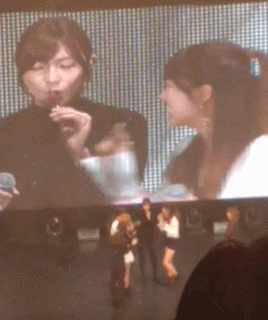 빼빼로게임하는 에이핑크.gif | 인스티즈