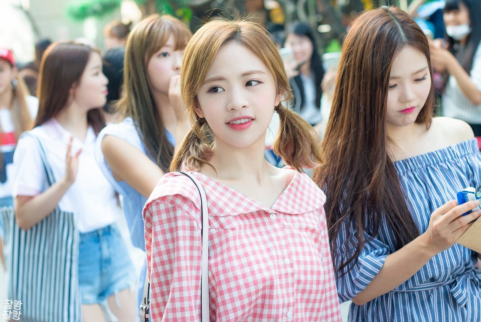 오늘 생일을 맞이한 걸그룹 오마이걸 신혜진.JPG | 인스티즈
