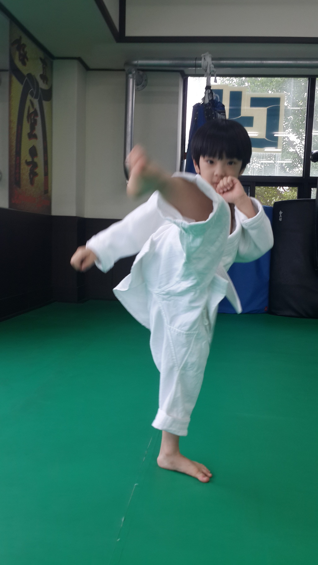 준헌 이미지