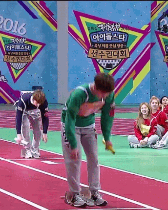 아이린: 안돼!! 거긴 빵! 해서 귀아파.gif | 인스티즈