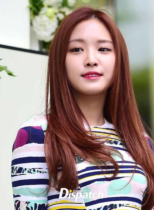 저고리 고름 말아쥐고서 누굴 기다리나 낭랑 나은이 | 인스티즈