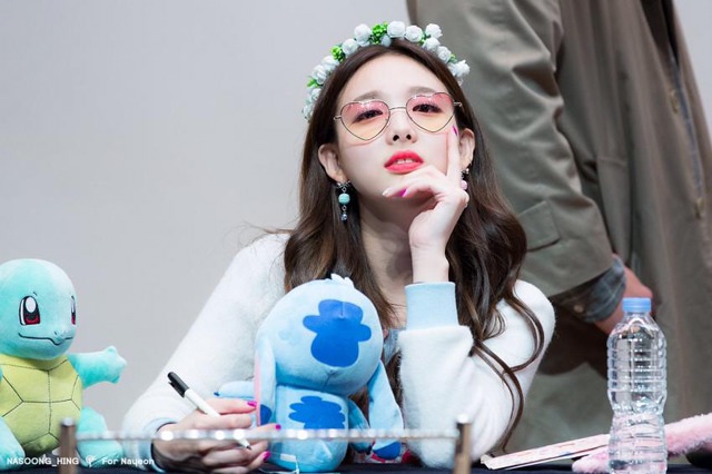 170311 레알 이쁜 토끼같은 나연이 | 인스티즈