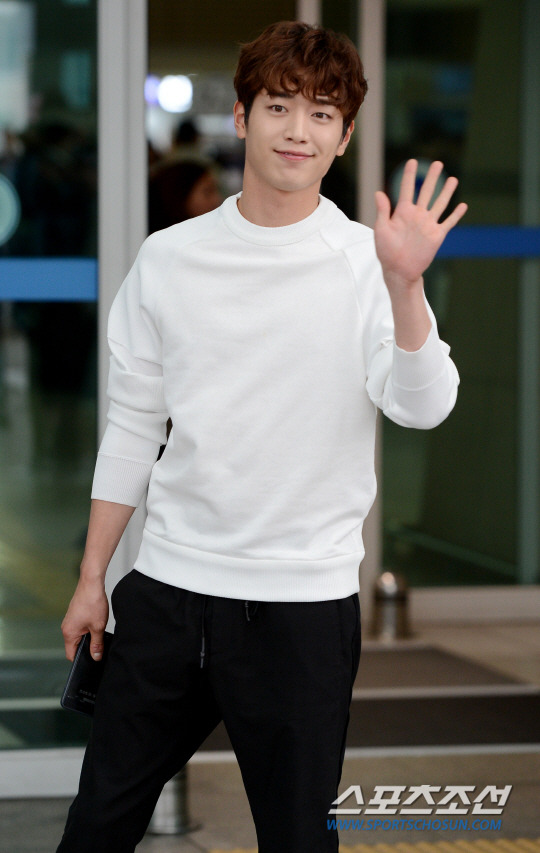 오늘자 서강준 공항패션.jpg | 인스티즈
