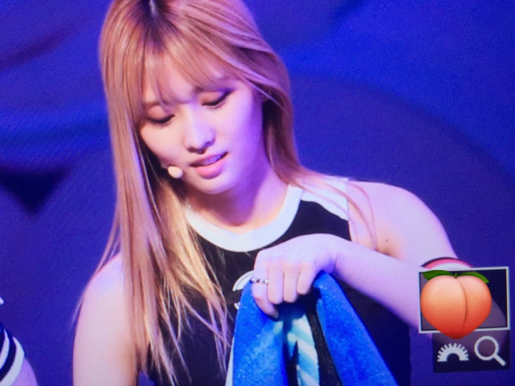 [트와이스] 스페셜 팬미팅 모모 | 인스티즈