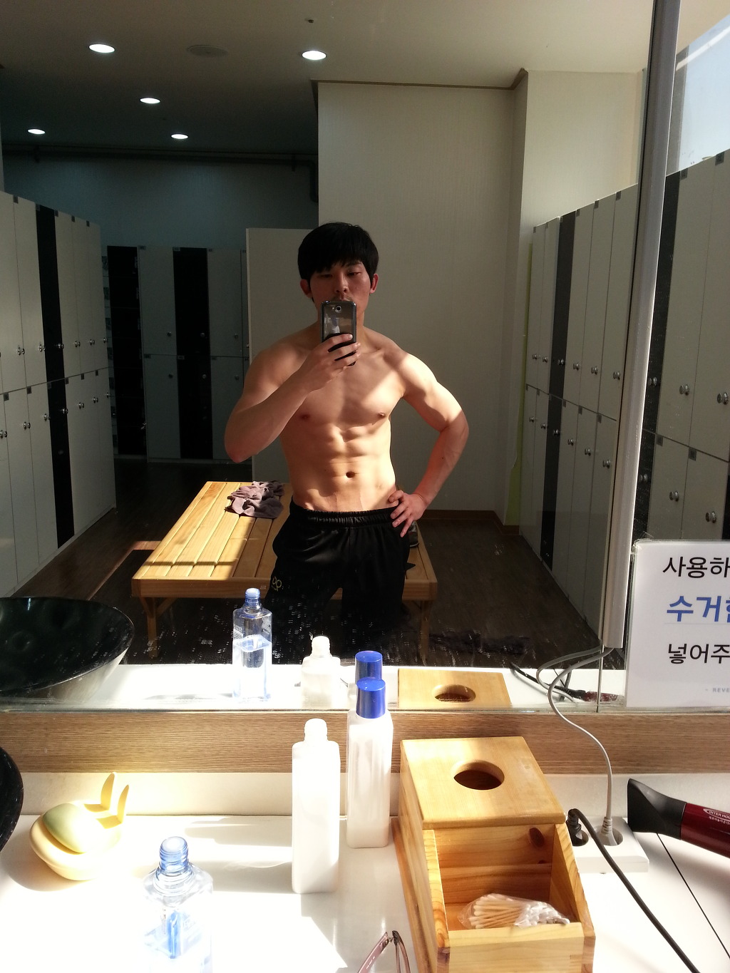 밤새헬스장 이미지
