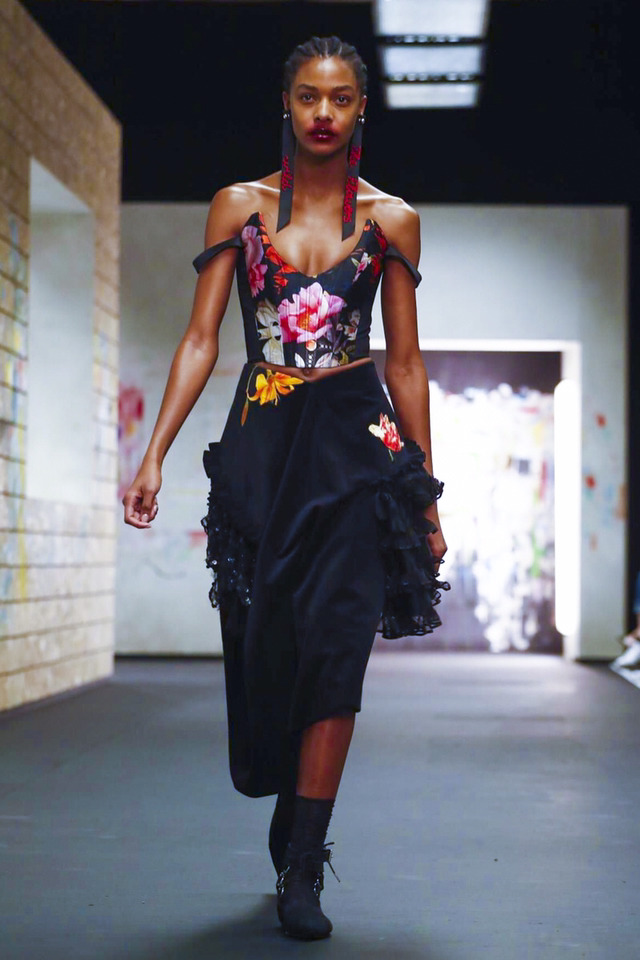 2017 F/W Preen by Thornton Bregazzi 컬렉션 | 인스티즈