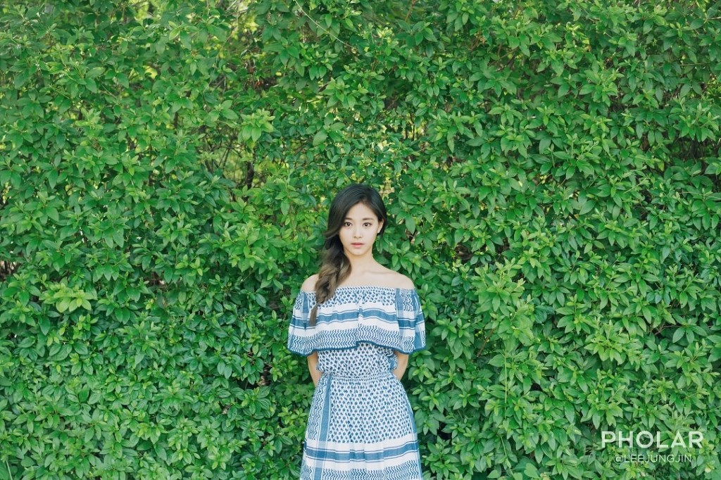 배우 이정진이 찍은 트와이스 쯔위 셋째 날 | 인스티즈