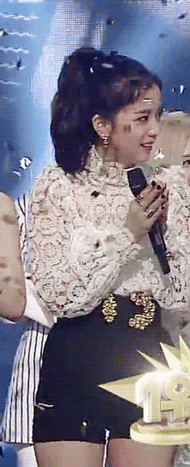 [블랙핑크] 먼가 소심 쭈구리같은 지수 움짤.gif | 인스티즈