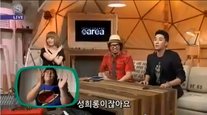 진짜 사람 무안하고 할말없게 만드는 행동하는 아이돌 .jpg | 인스티즈