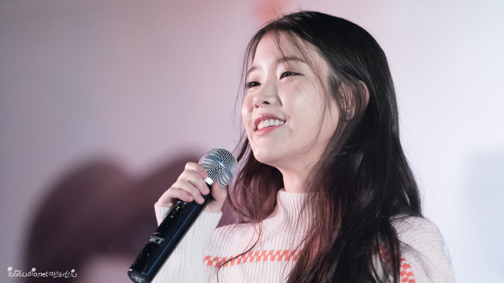 아이유 최근 화보 ㅠ | 인스티즈