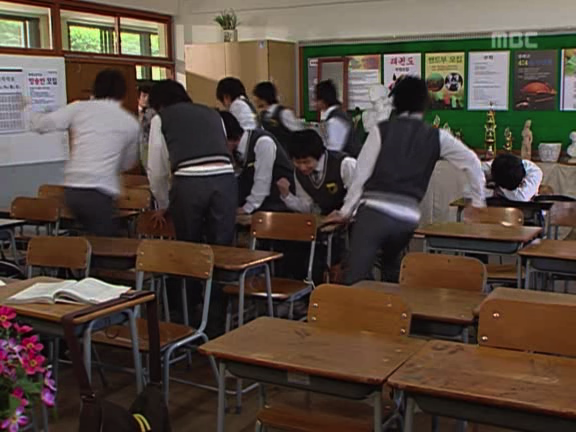 [거침없이하이킥] 짜리 강유미VS목돌이 나혜미.jpg | 인스티즈