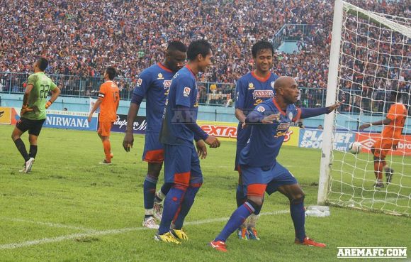 반라의 검스+키스 ㄷㄷ | 인스티즈