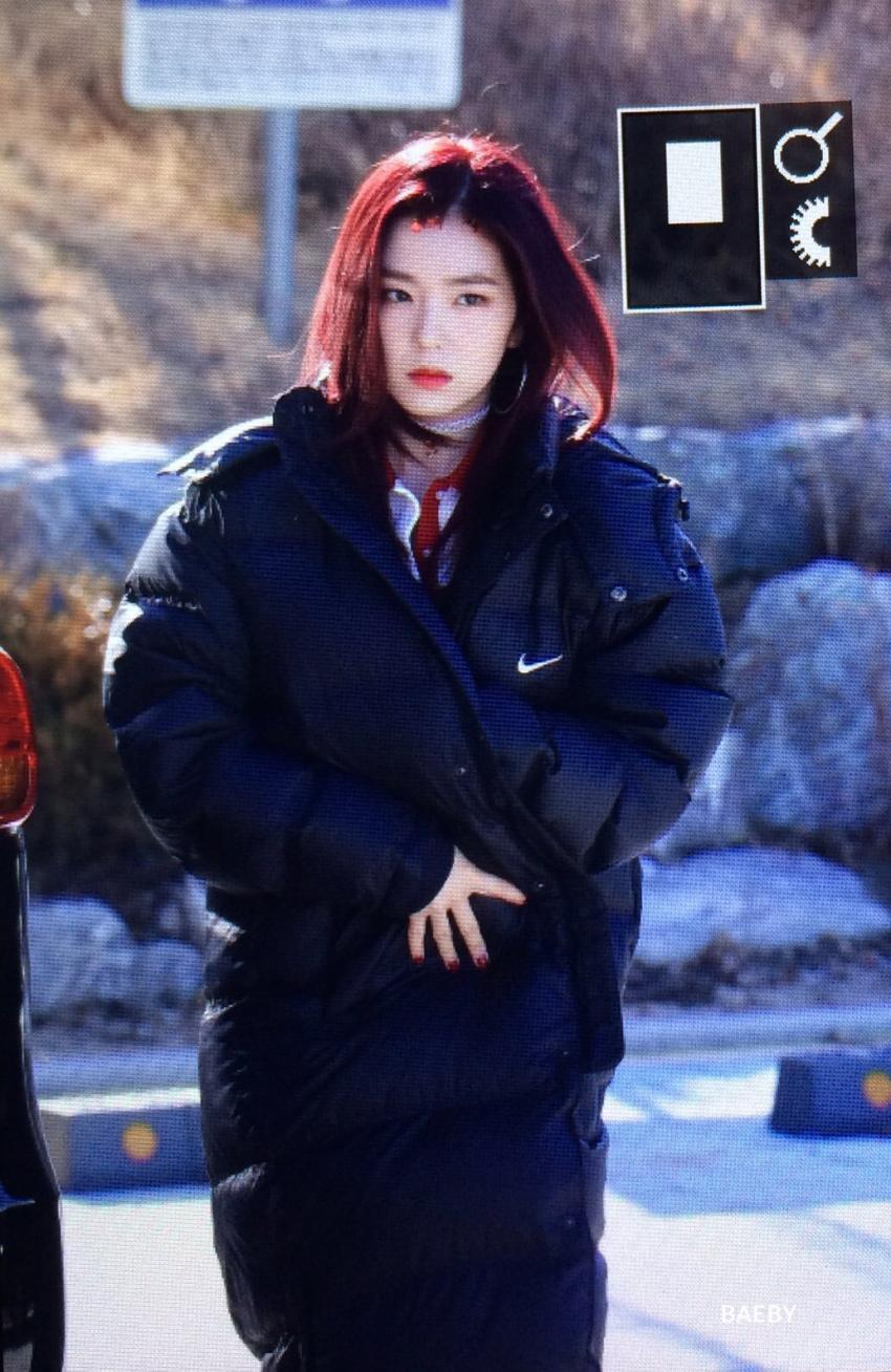 오늘자 위문공연 가는 아이린.jpg | 인스티즈