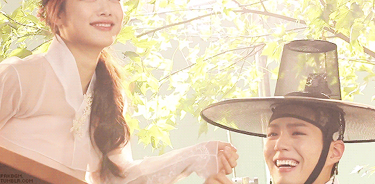 [구르미그린달빛] 여주인공 김유정 .GIF | 인스티즈