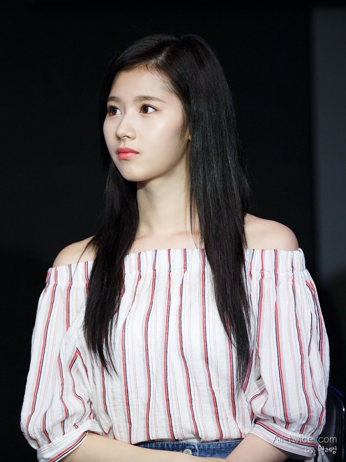 흑발 사나 | 인스티즈