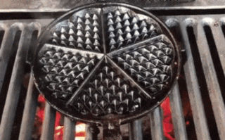 와플 틀에 스테이크 굽기.gif | 인스티즈