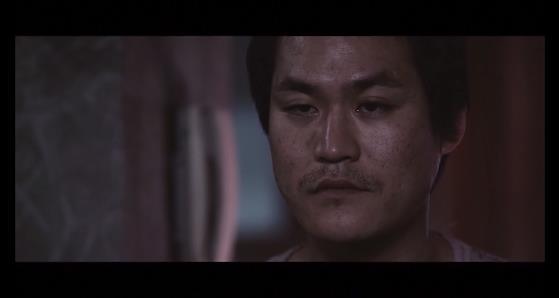 강산맨션 102호에는 살인마가 살고있다. ＜영화＞ 이웃사람 02 | 인스티즈