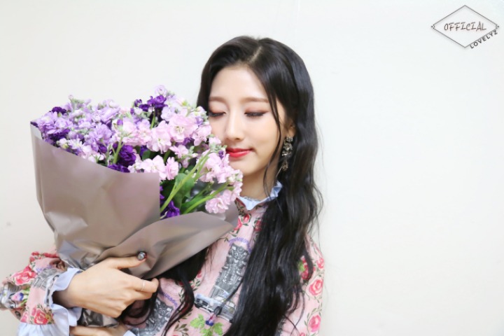 [러블리즈] 휴일에 대청소나 할까해서 예인이 | 인스티즈