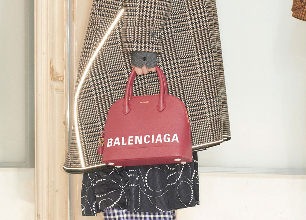 발렌시아가 2019년 신상 백 | 인스티즈