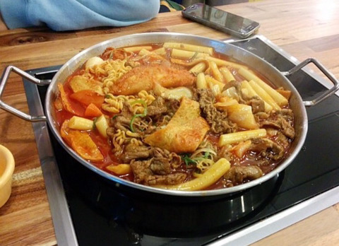 청년다방 떡볶이.gif | 인스티즈
