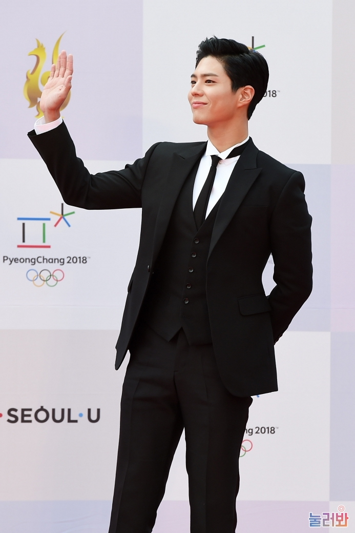 박보검 쓰리피스 수트 코디 수준.JPG | 인스티즈