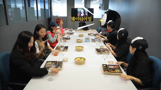 SBS간 EBS 자이언트 펭TV 펭수 | 인스티즈