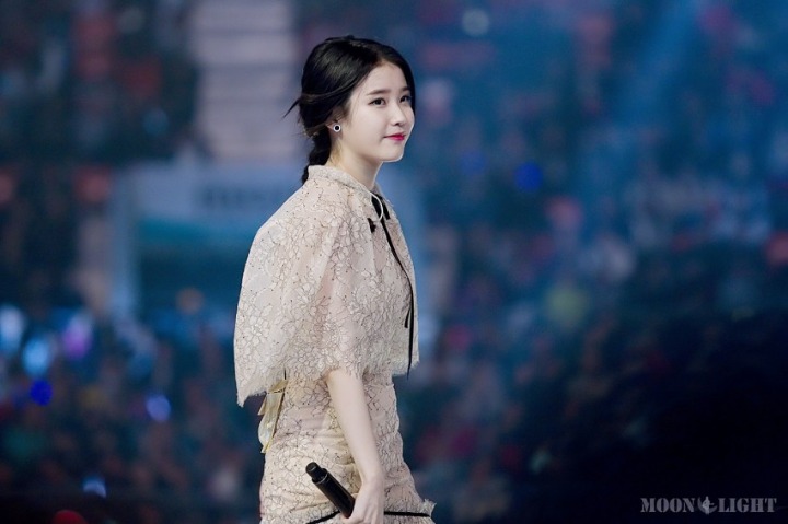 아이유 옷 잘 입히는 코디.gif | 인스티즈