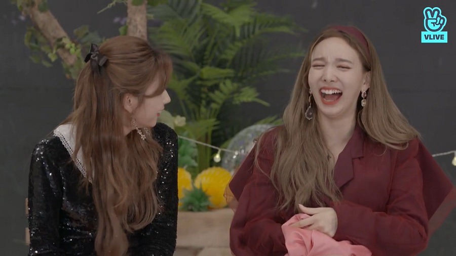 나연 언니 때문에 리얼 현실 당황한 사나.gif | 인스티즈