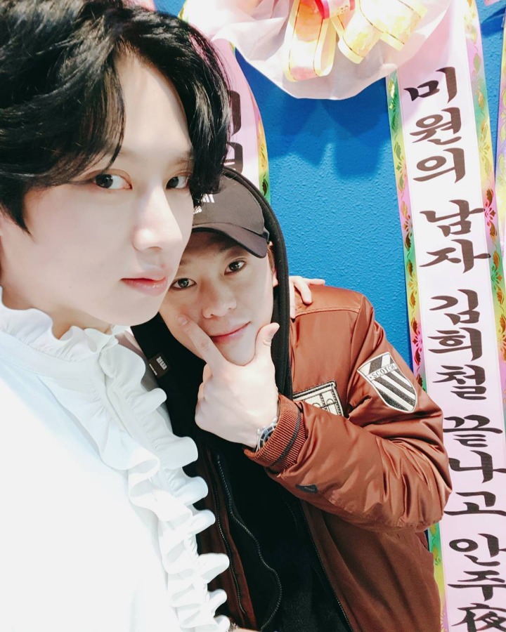 우주대스타와 콘서트에서 사진 찍은 사람들 | 인스티즈