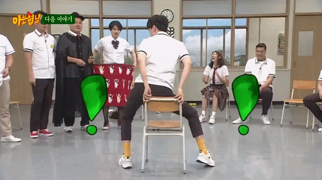 [아는형님] 민경훈 의자댄스.gif | 인스티즈